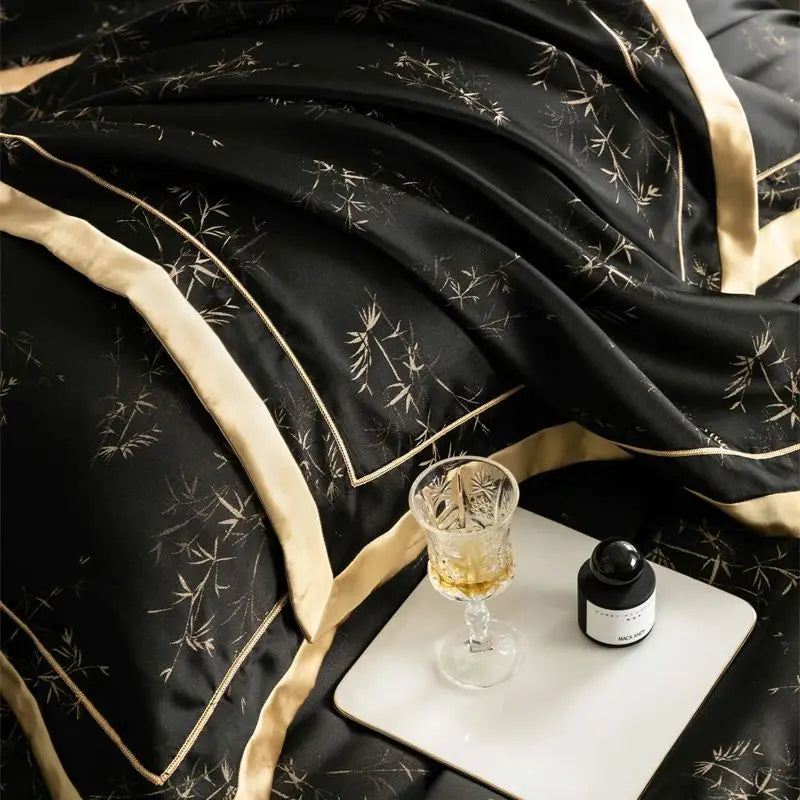 DecorBites™ Luxe Eucalyptus Bedding Set in Black/Gold - Silky Soft & Skin-friendly