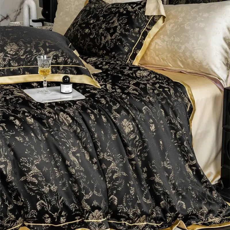 DecorBites™ Luxe Eucalyptus Bedding Set in Black/Gold - Silky Soft & Skin-friendly